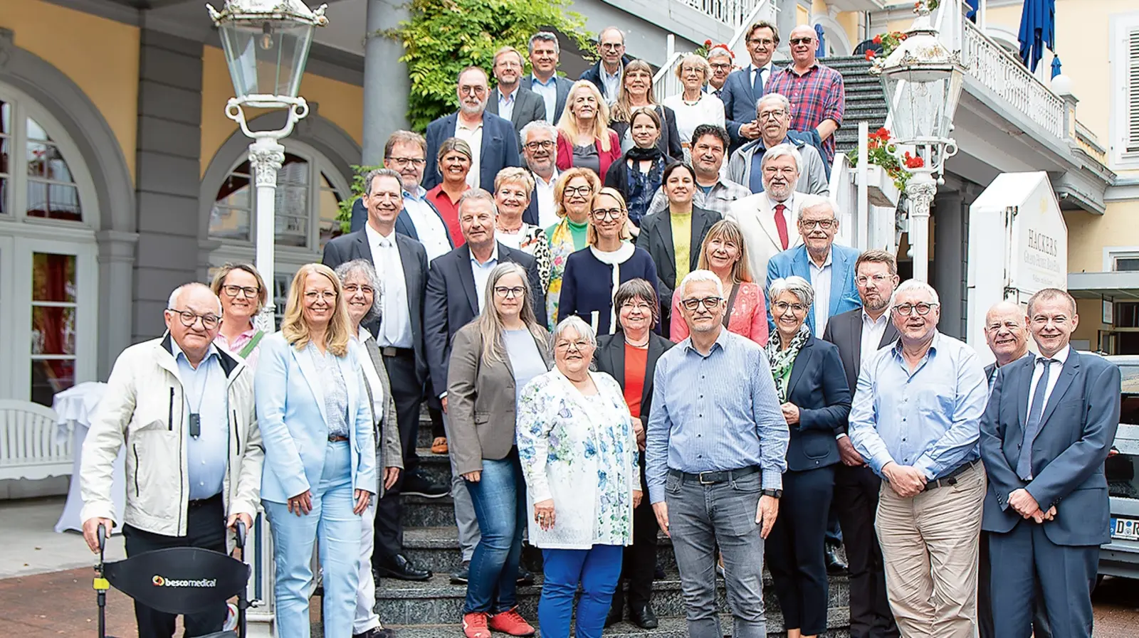 Ein Gruppenbild der Vertreterversammlung. 