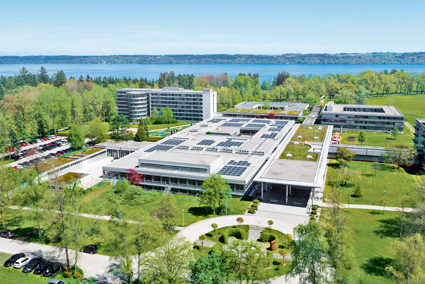 Ein Blick auf die Klinik Höhenried.
